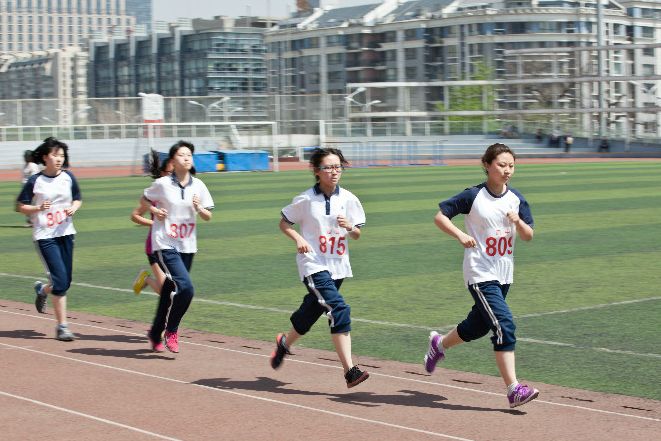 中考體育考試50米短跑多少秒算正常？