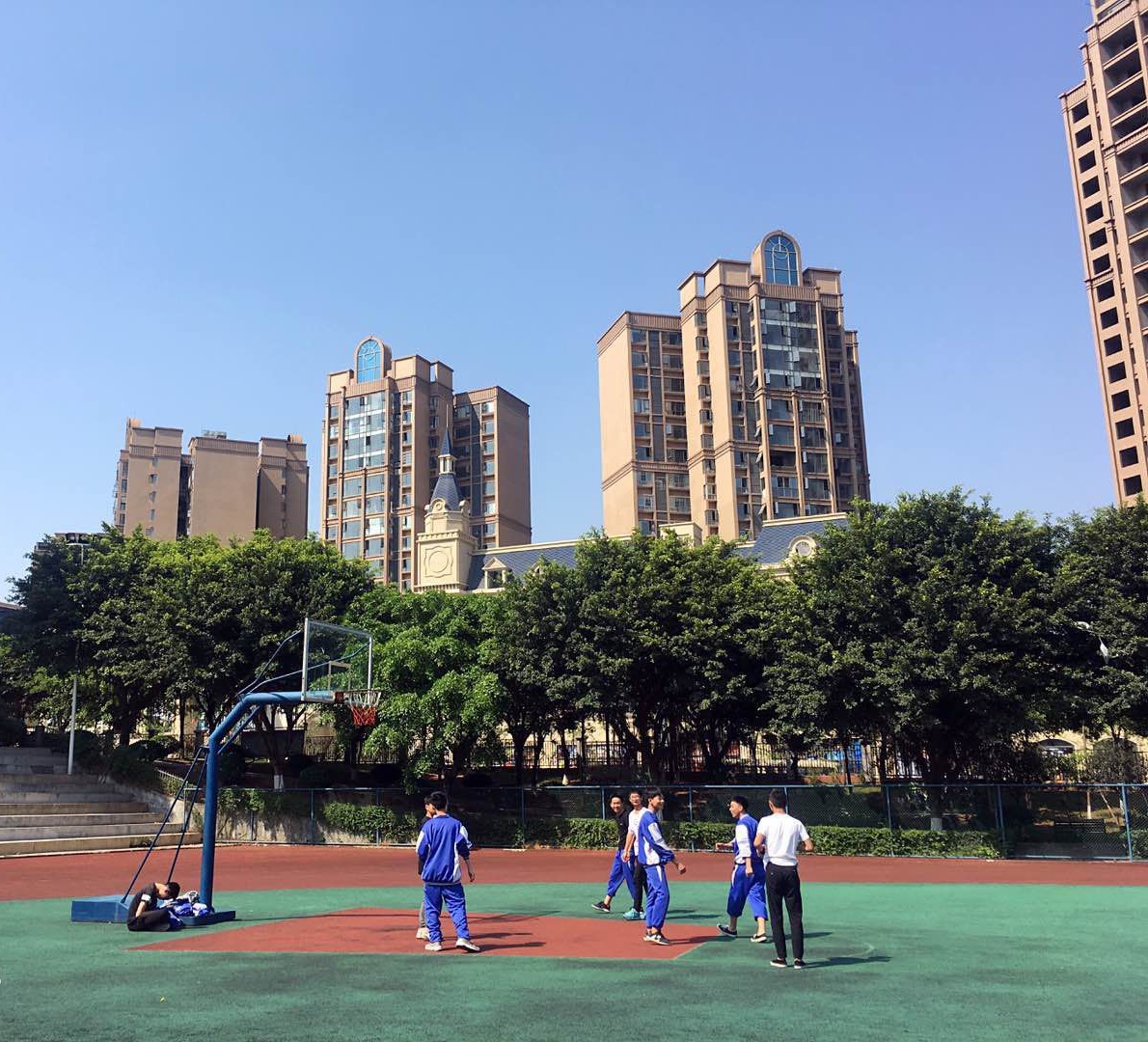 仁壽華達高中有什么辦學優(yōu)勢？