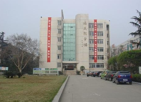 四川師范大學(xué)附屬中學(xué)師資力量怎么樣？