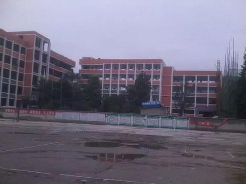 雙河中學(xué)2019年收費標準