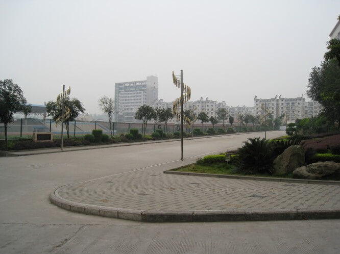 隆昌一中好不好？