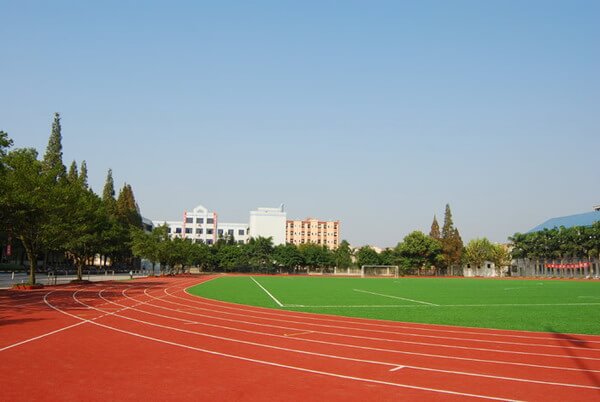 瀘化中學(xué)地址在哪？
