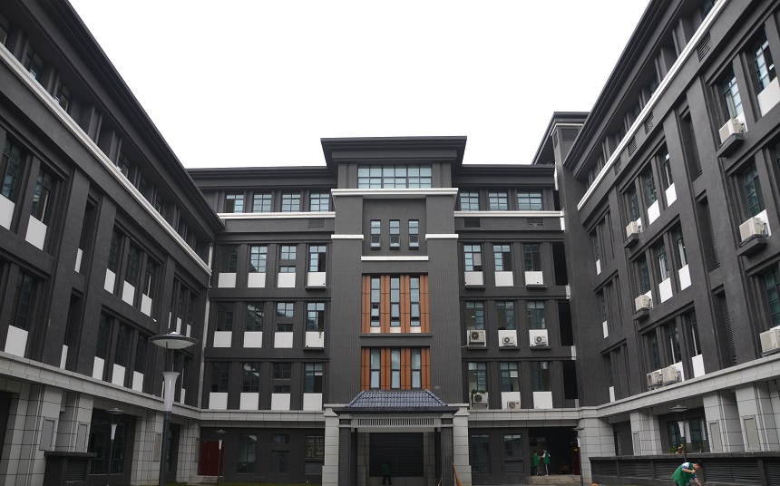 成都第二十中學(xué)校園環(huán)境好不好、怎么樣？
