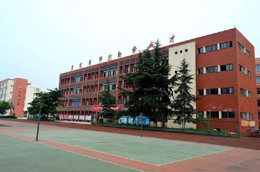 江油一中校園環(huán)境怎么樣？