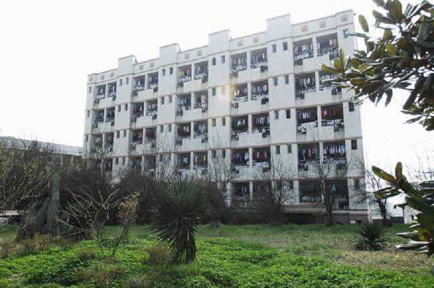 伍隍中學(xué)校園環(huán)境好嗎？