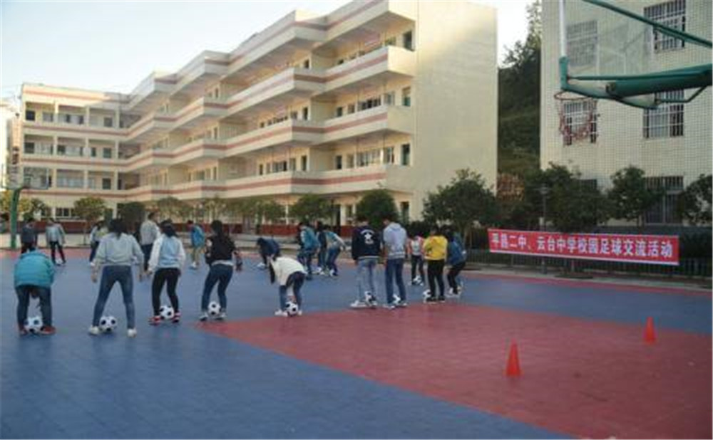 云臺中學(xué)學(xué)校詳細(xì)地址在什么地方？