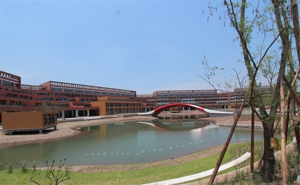 自貢市外國語中學(xué)2020年的招生簡章公布了嗎？