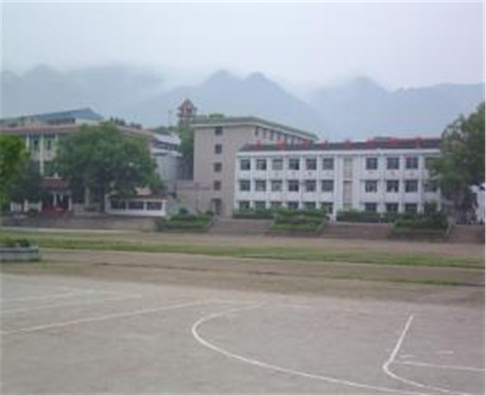 大竹縣文星中學(xué)學(xué)校環(huán)境怎么樣？