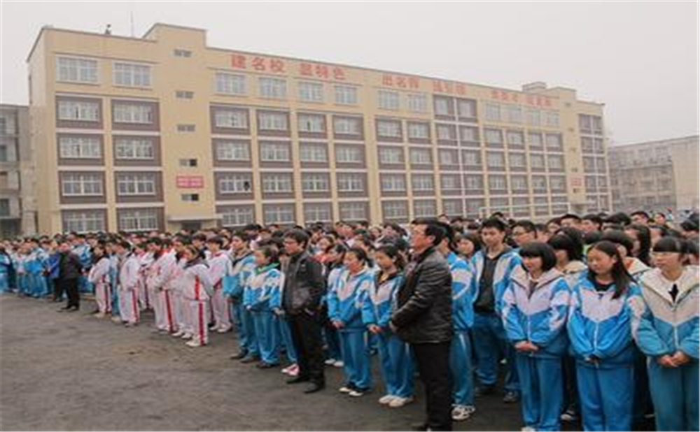 威遠競力學校環(huán)境怎么樣？