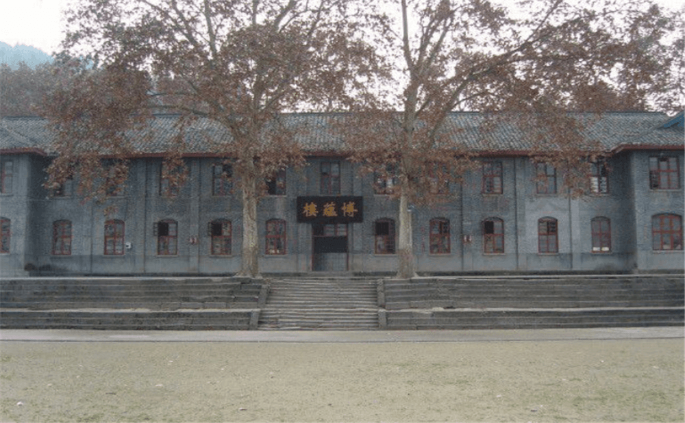 閬中市老觀中學(xué)學(xué)校環(huán)境怎么樣？