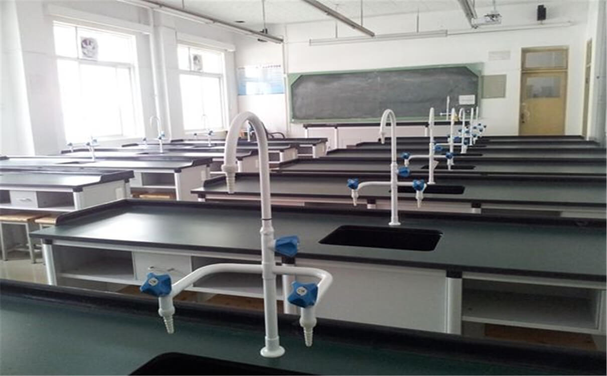 西南交通大學(xué)附屬中學(xué)的高中怎么樣？