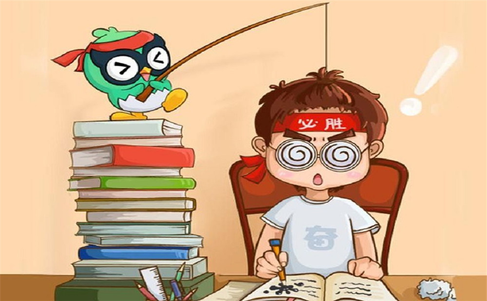 成都經(jīng)濟(jì)技術(shù)開(kāi)發(fā)區(qū)實(shí)驗(yàn)中學(xué)每年的學(xué)費(fèi)是多少？