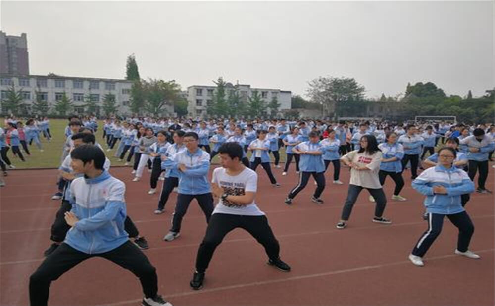 華潤高級(jí)中學(xué)育才的升學(xué)率是多少？