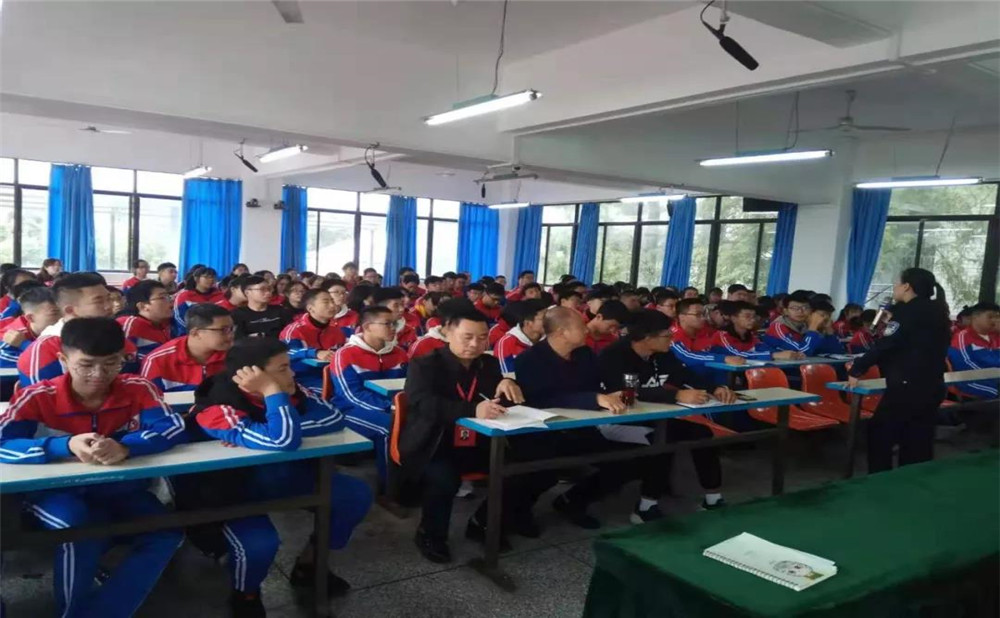 成都文武學(xué)校的高考升學(xué)率高不高？