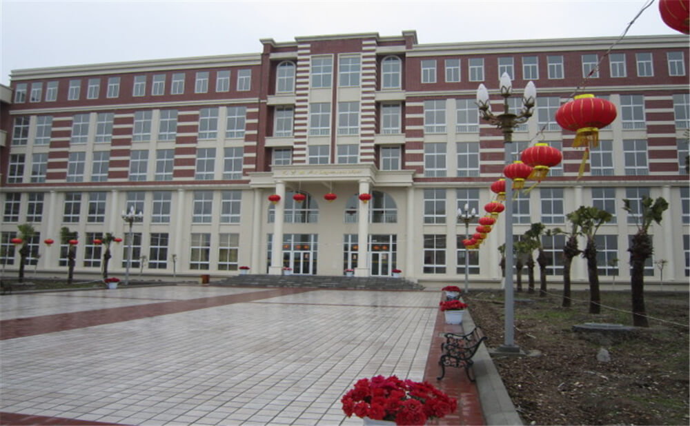 師大三中的高考升學(xué)率是多少？