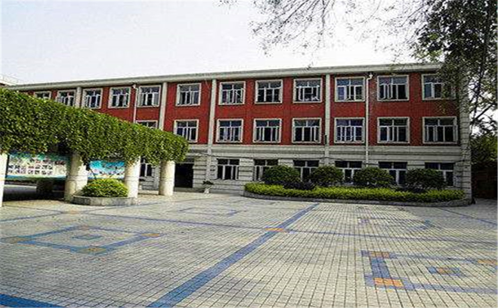 成都樹德中學近三年的錄取分數(shù)是多少？