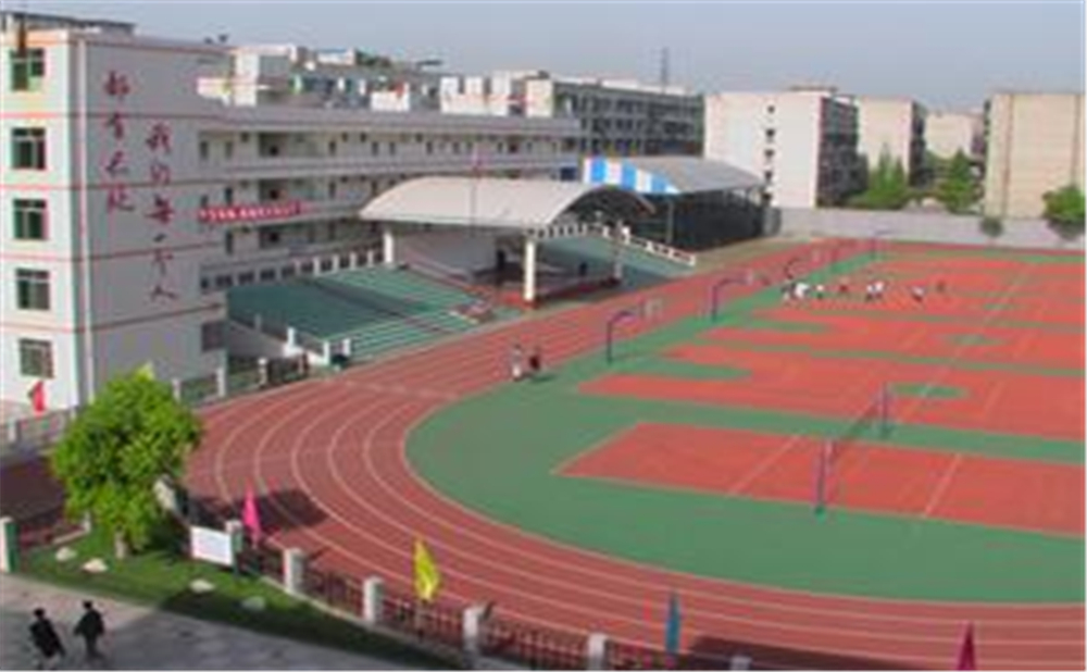 升庵中學(xué)的學(xué)費(fèi)是多少錢(qián)？