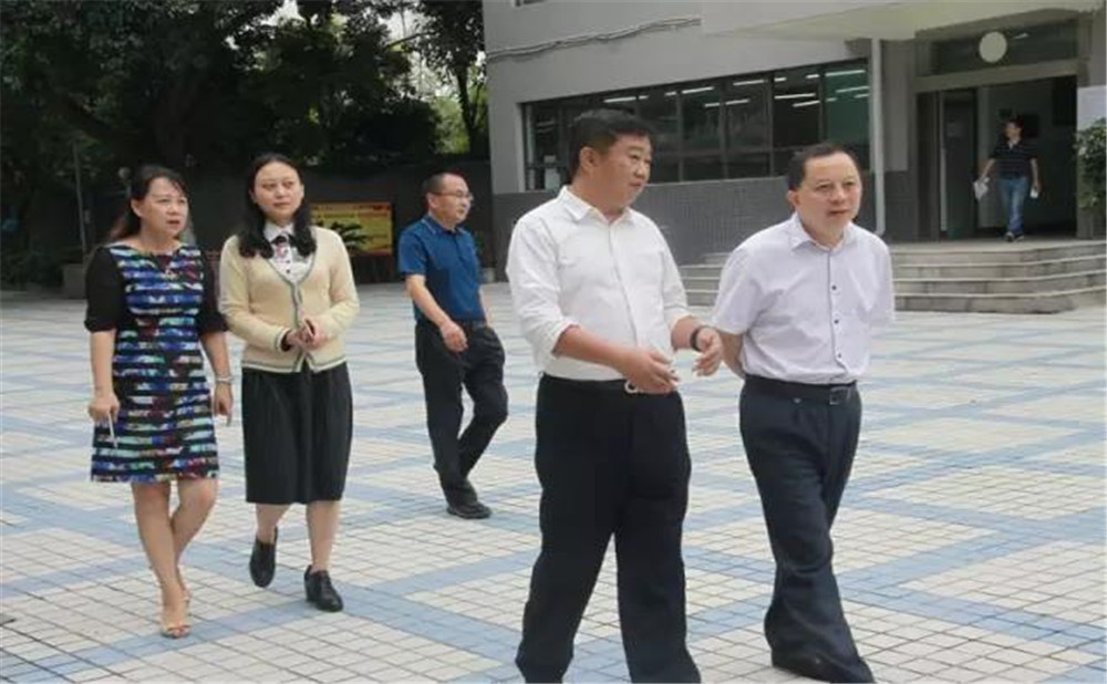 2020年鹽道街外國(guó)語(yǔ)學(xué)校計(jì)劃招多少人？
