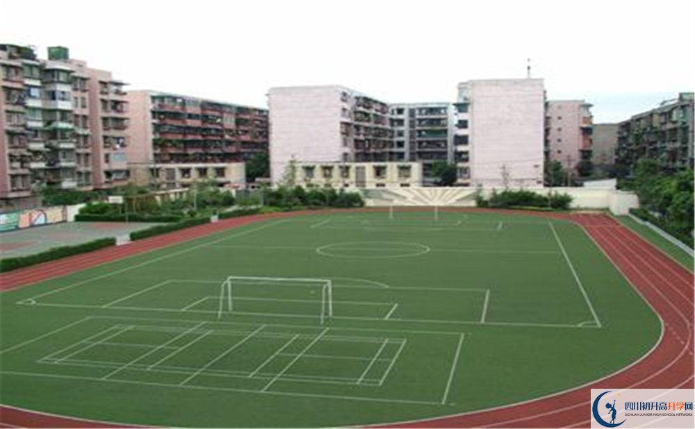 成都列五中學(xué)的學(xué)費(fèi)大概多少？