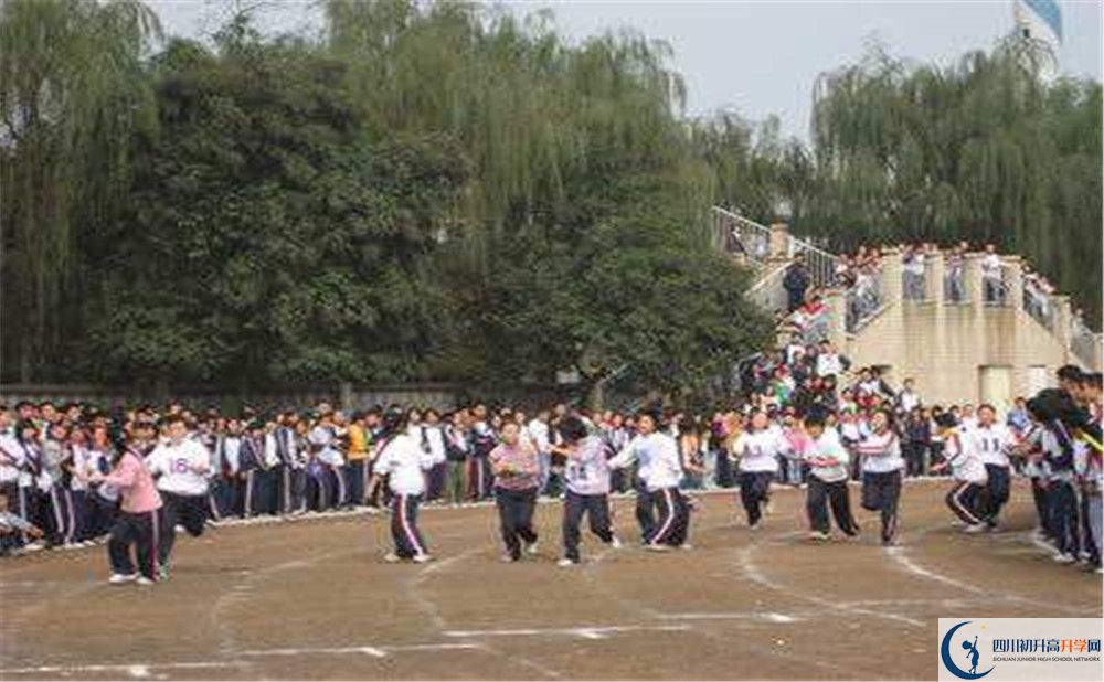 彭州中學(xué)初升高自主招生錄取線是多少分？