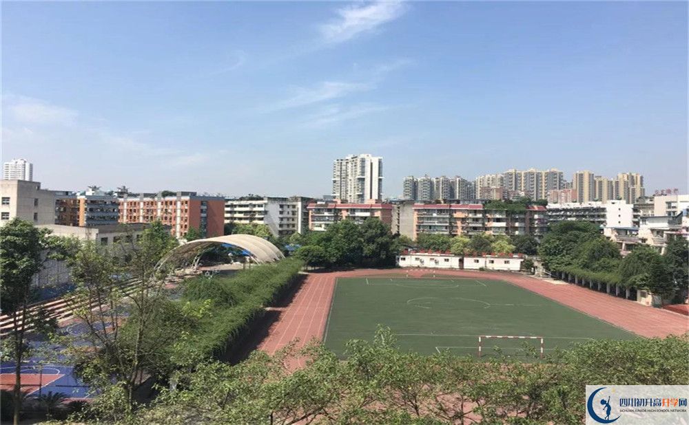 西南交通大學附屬中學的高中住宿怎么樣？