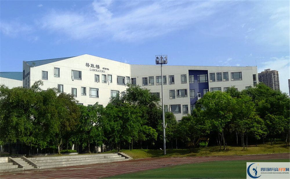 成都實驗外國語學(xué)校（西區(qū)）招生考試科目有哪些？