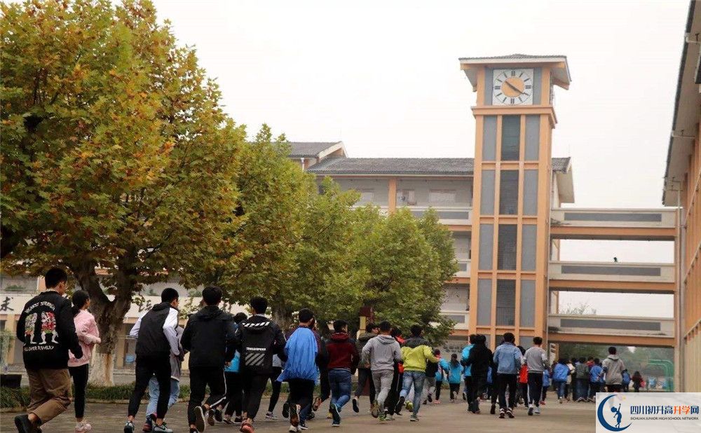 城廂中學(xué)招生考試科目是什么？