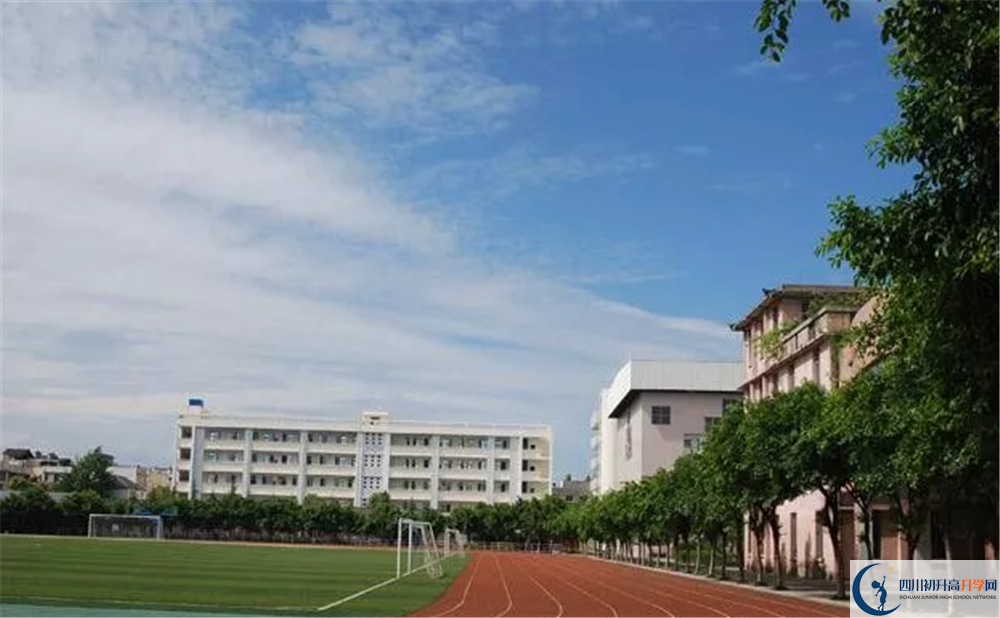 邛崍二中是重點(diǎn)中學(xué)嗎？