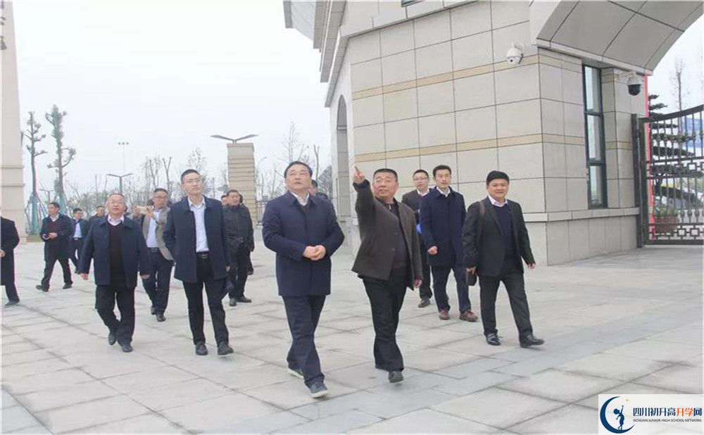 大邑中學(xué)2020年高三文綜測試題難嗎？