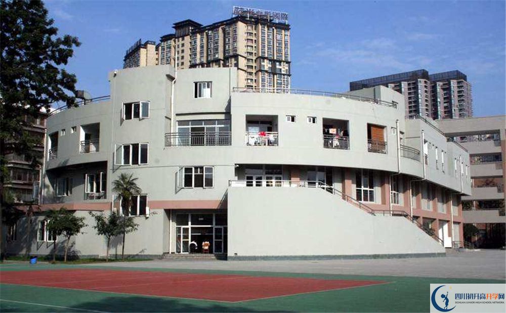 成都市鹽道街中學(xué)高中分班考試難嗎？