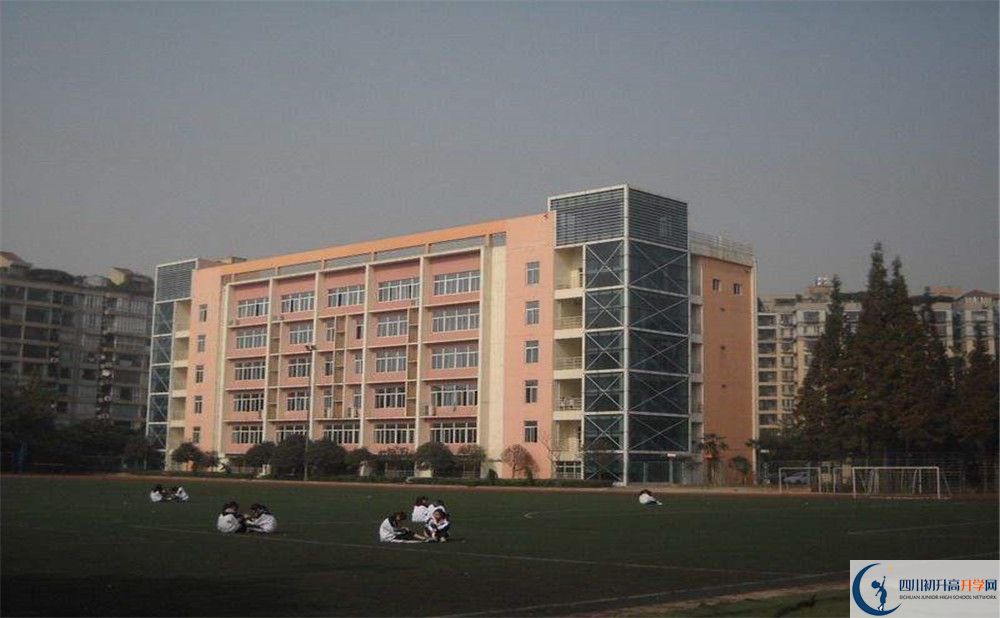 成都十八中2020年高考人數(shù)是多少？