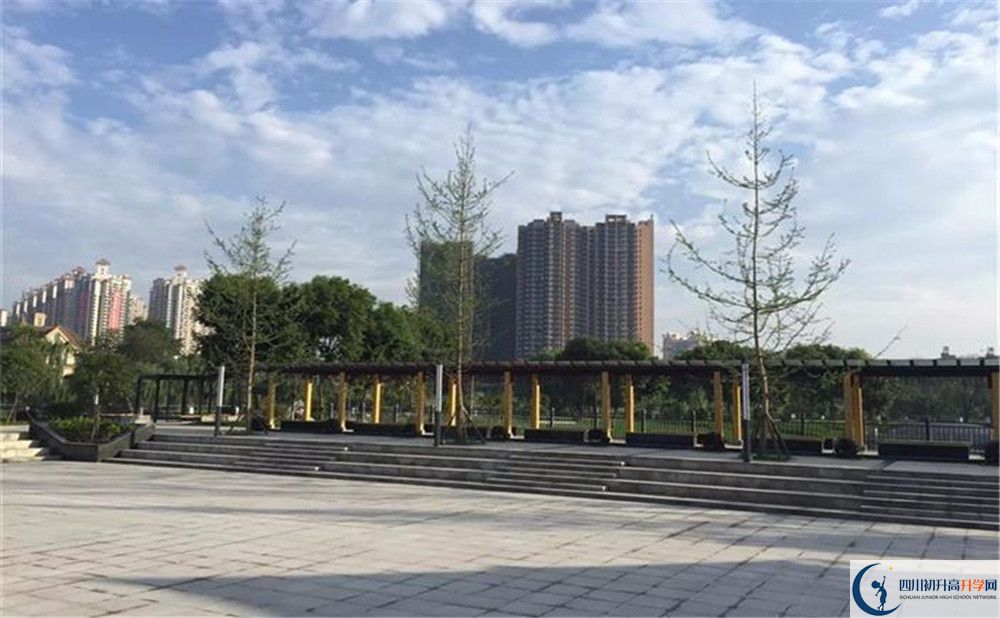 2020年三原外國語學(xué)校初升高考試時間是否有調(diào)整？