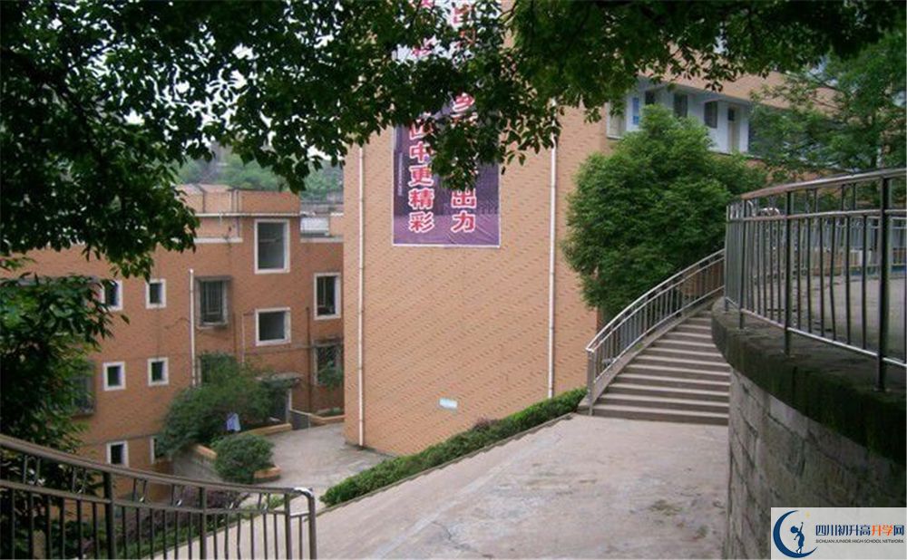 江安縣第四中學今年的錄取條件是否有變化？