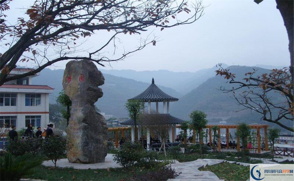 南江四中高三診斷考試時間怎么安排？