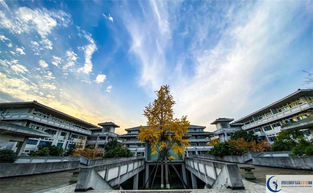 成都樹德中學(xué)光華校區(qū)地址在哪里？